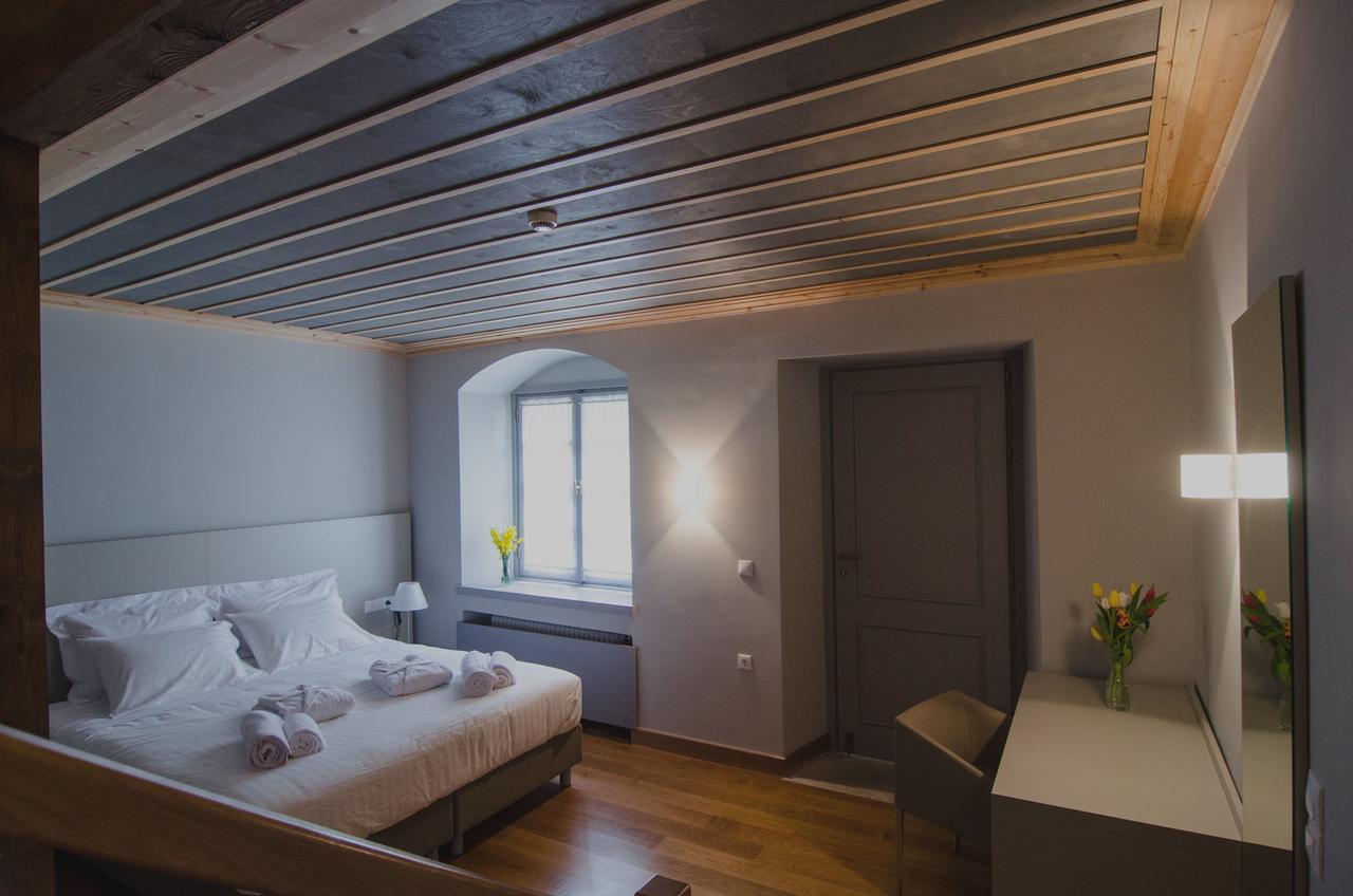 Hotel Archontiko Anyfanti Zátouna الغرفة الصورة